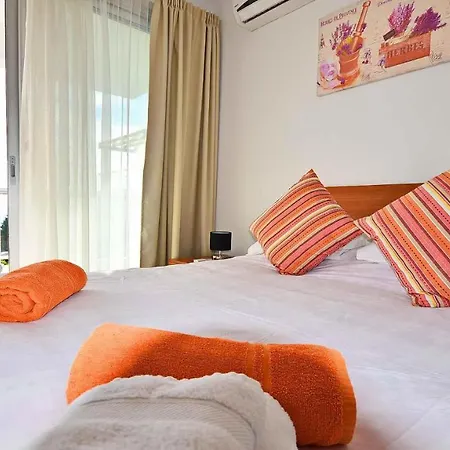 Luxury 5 Bedroom With Pool Willa *