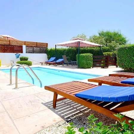 Luxury 5 Bedroom With Pool Villa