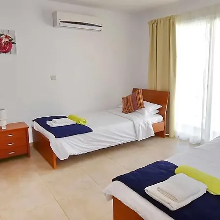 Luxury 5 Bedroom With Pool 빌라 *